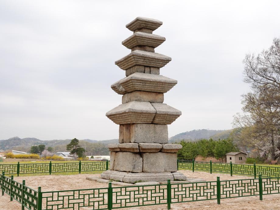 청주 계산리 오층석탑이미지