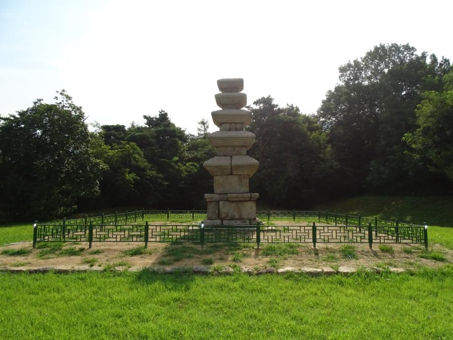 청주 계산리 오층석탑이미지