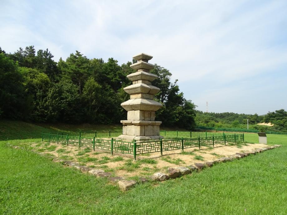 청주 계산리 오층석탑이미지