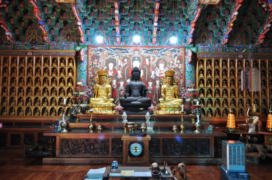 충주 단호사 철조여래좌상이미지