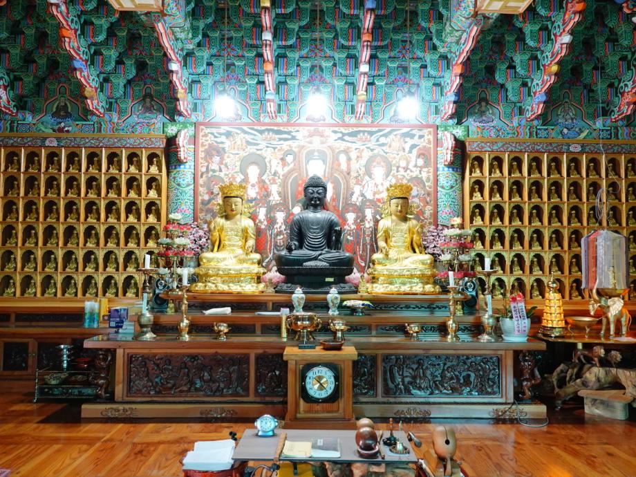 충주 단호사 철조여래좌상이미지