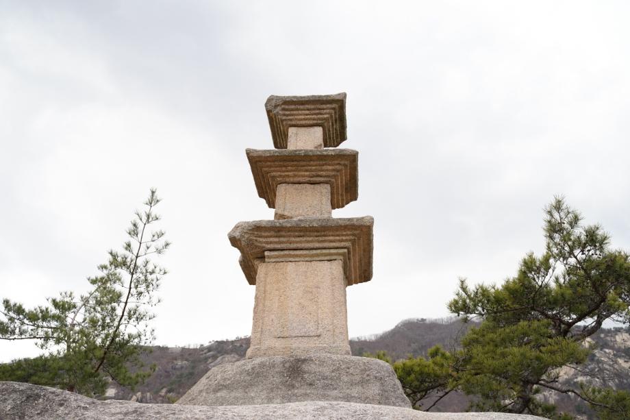 영동 영국사 망탑봉 삼층석탑이미지