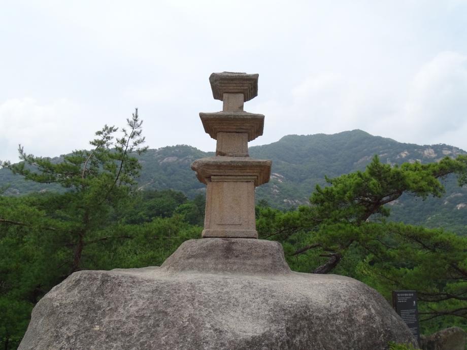 영동 영국사 망탑봉 삼층석탑이미지