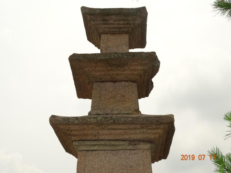 영동 영국사 망탑봉 삼층석탑이미지