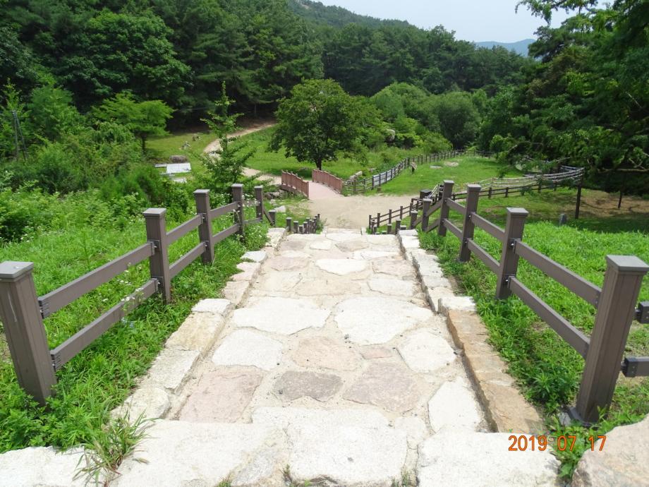 영동 영국사 망탑봉 삼층석탑이미지