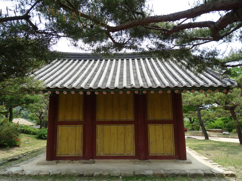 제천 물태리 석조여래입상이미지