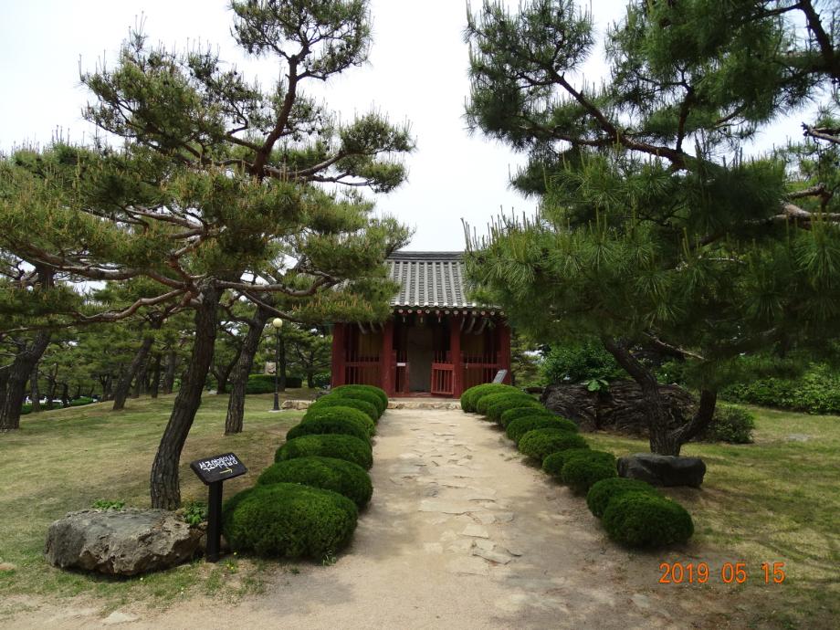 제천 물태리 석조여래입상이미지