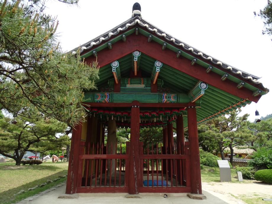 제천 물태리 석조여래입상이미지