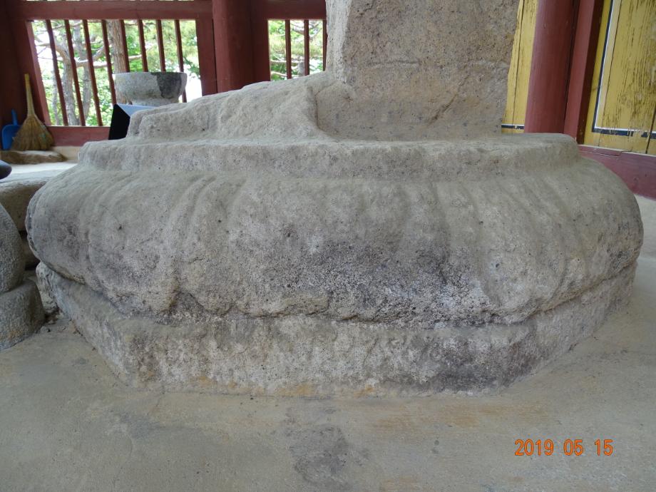 제천 물태리 석조여래입상이미지