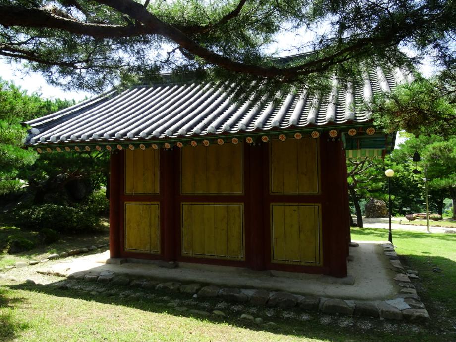 제천 물태리 석조여래입상이미지