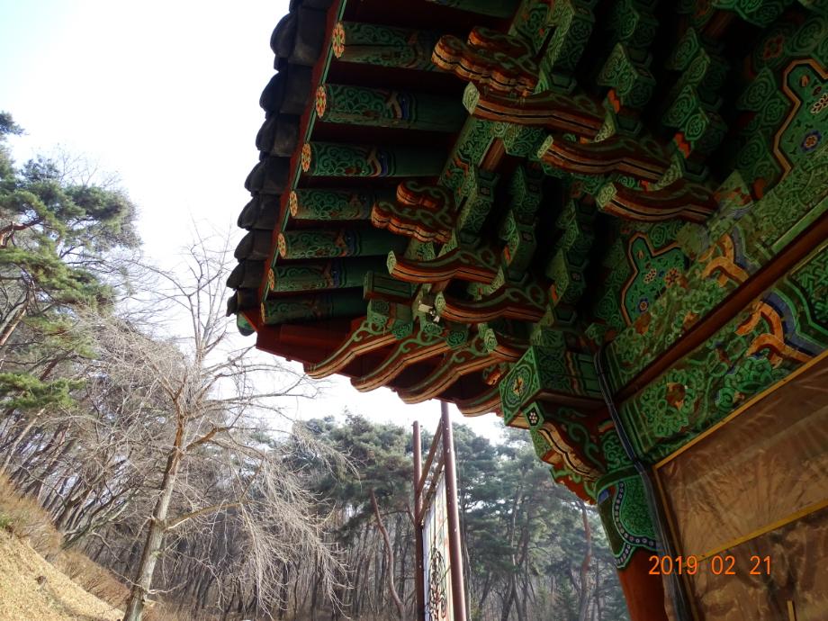 청주 안심사 대웅전이미지