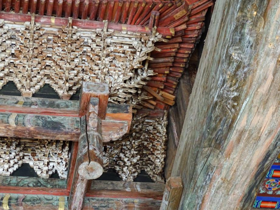 청주 안심사 대웅전이미지