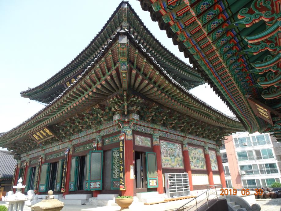 청주 용화사 석조불상군이미지