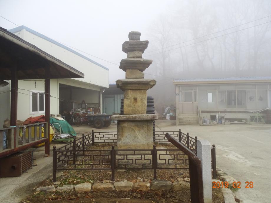 괴산 보안사 삼층석탑이미지