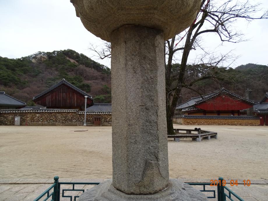 보은 법주사 사천왕 석등이미지