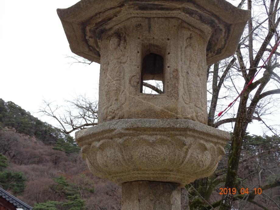 보은 법주사 사천왕 석등이미지