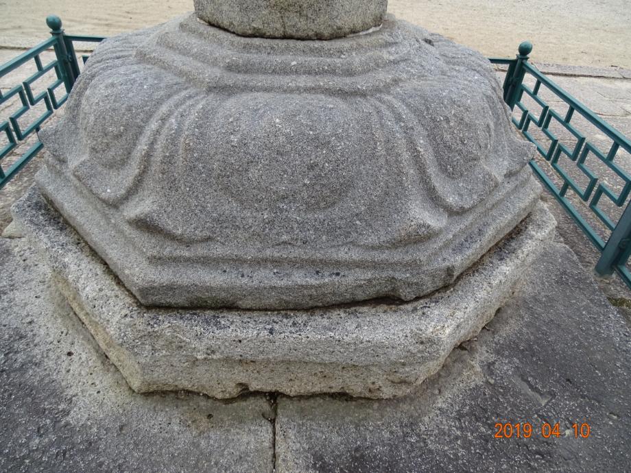 보은 법주사 사천왕 석등이미지