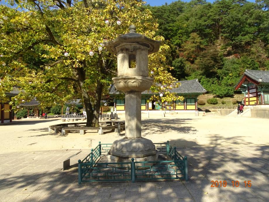 보은 법주사 사천왕 석등이미지