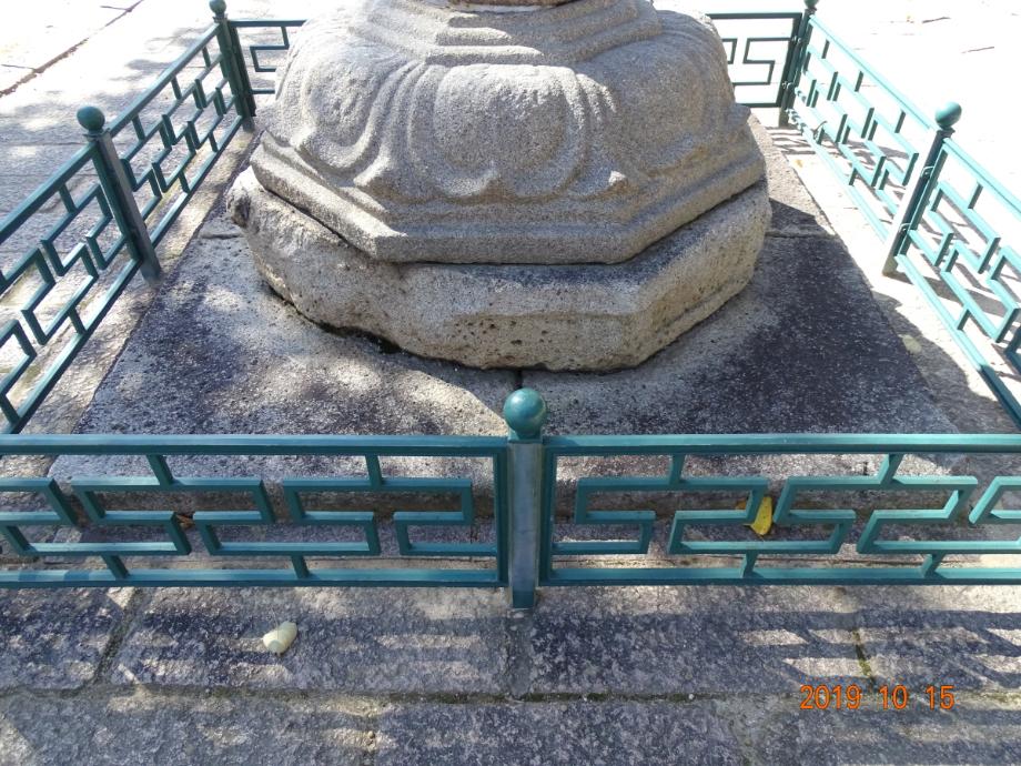 보은 법주사 사천왕 석등이미지