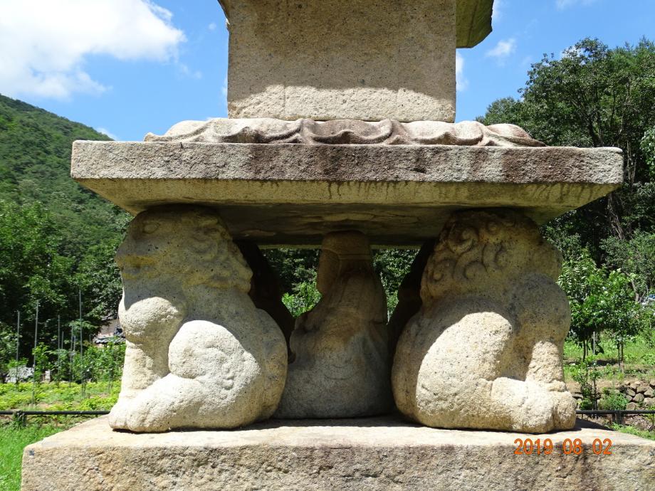 제천 사자빈신사지 사사자 구층석탑이미지