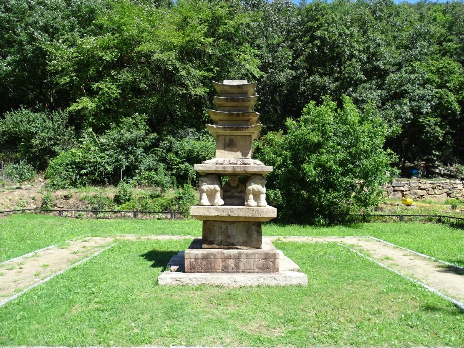 제천 사자빈신사지 사사자 구층석탑이미지