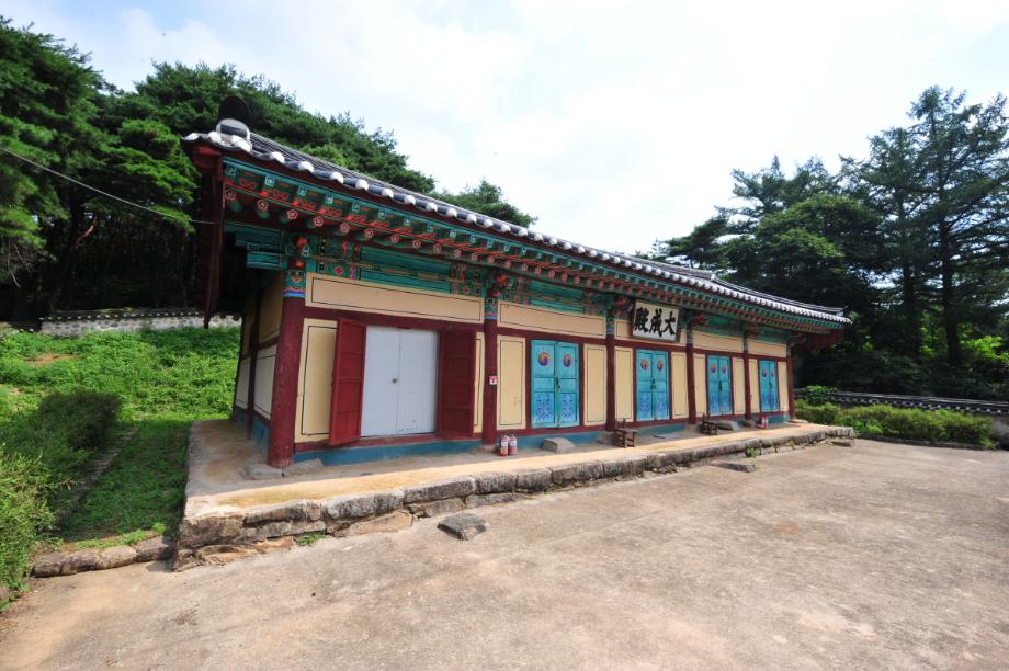 충청북도 도지정(유형)문화재 관리실태 및 개선방안 연구