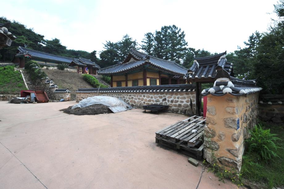 충청북도 도지정(유형)문화재 관리실태 및 개선방안 연구