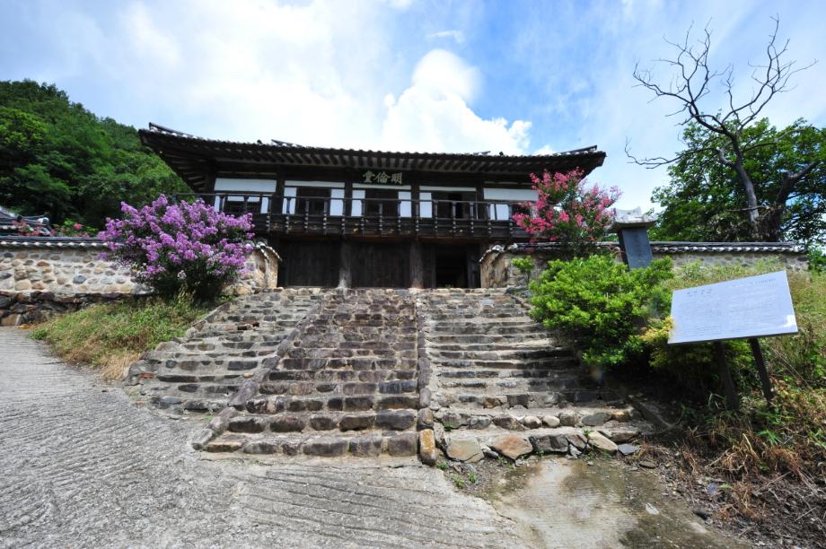 충청북도 도지정(유형)문화재 관리실태 및 개선방안 연구