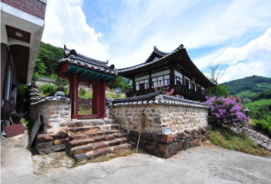 충청북도 도지정(유형)문화재 관리실태 및 개선방안 연구