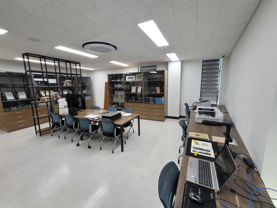 조각 조각이 모여 우리의 역사를 만듭니다 이미지