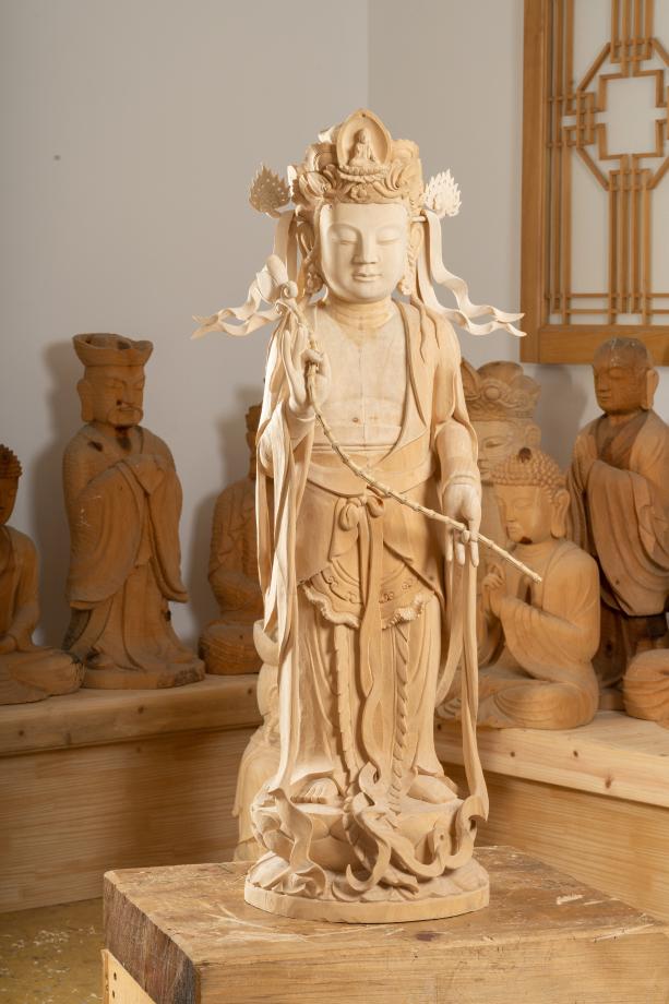 충척북도 무형문화재 제21호 목불조각장